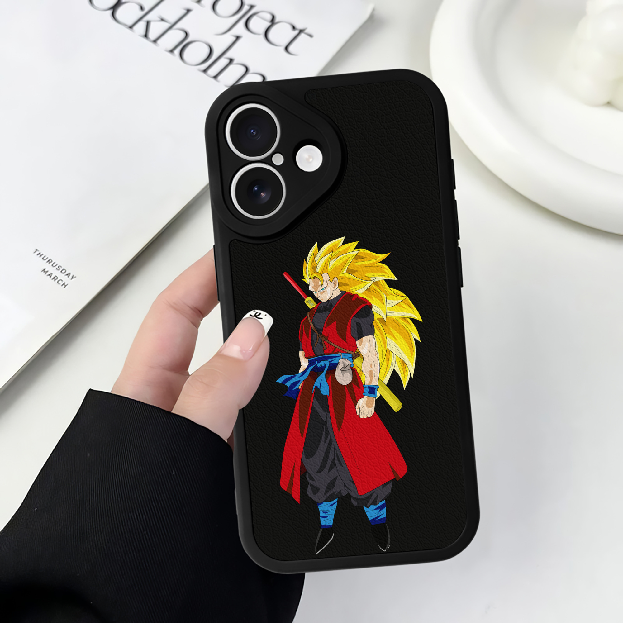 （画像用） ドラゴンボール トランクス（Torankusu）DRAGON BALL Trunks 【iPhone 16シリーズ対応】シリコンスマホケース（レザー調） 材質：シリコン